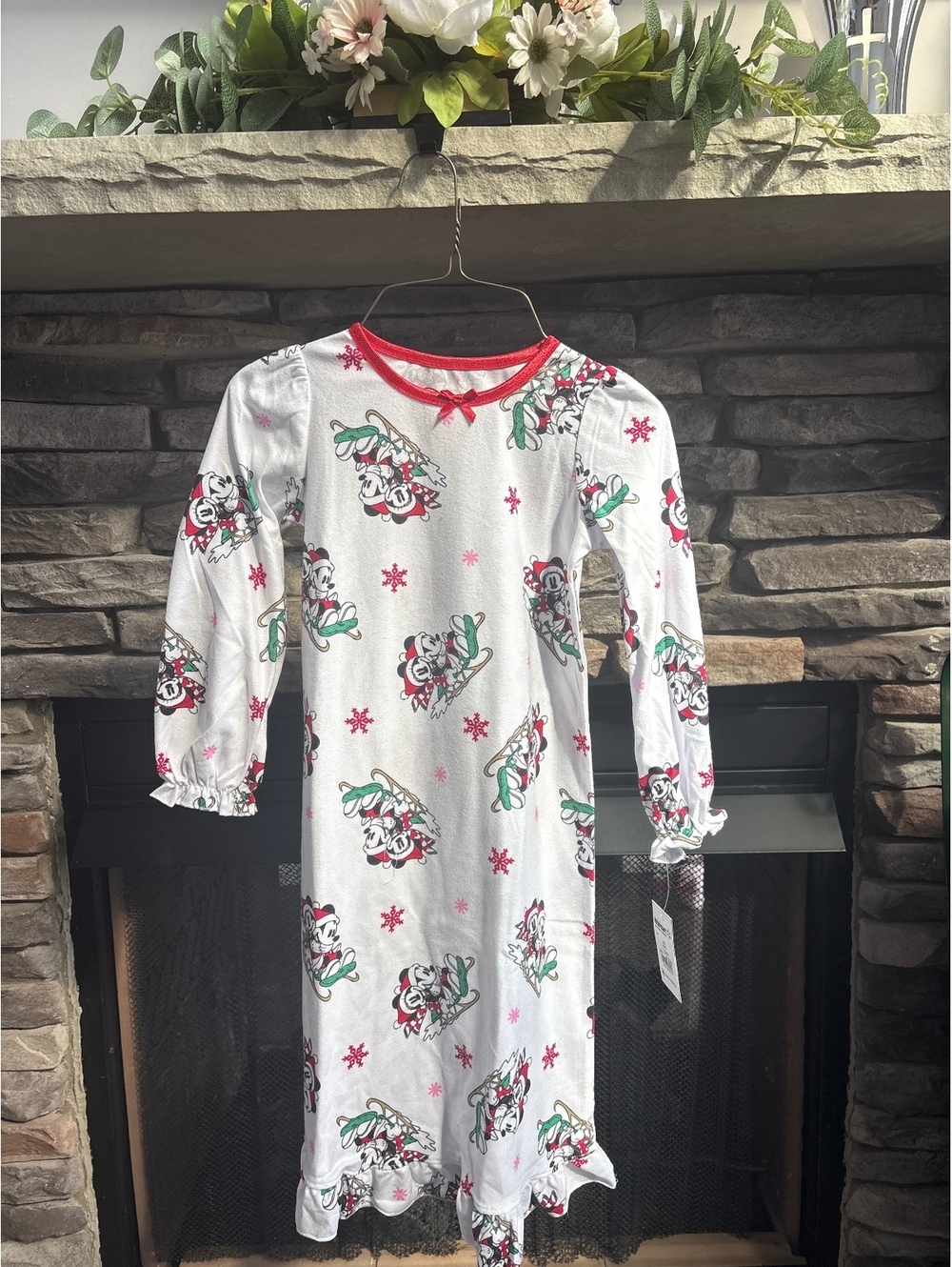 New Disney Minnie and Mickey Mouse Kids Christmas Nightgown Size XS 5 Girls kids
